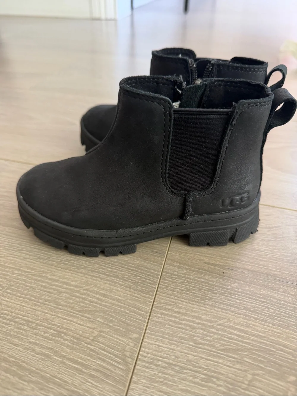 UGG Kids Black Side-Zip Lug Sole Ankle Boots
